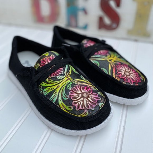 New Gypsy Jazz Tulip Black Slip On Sneaker With Tooling - Picture 2 of 5